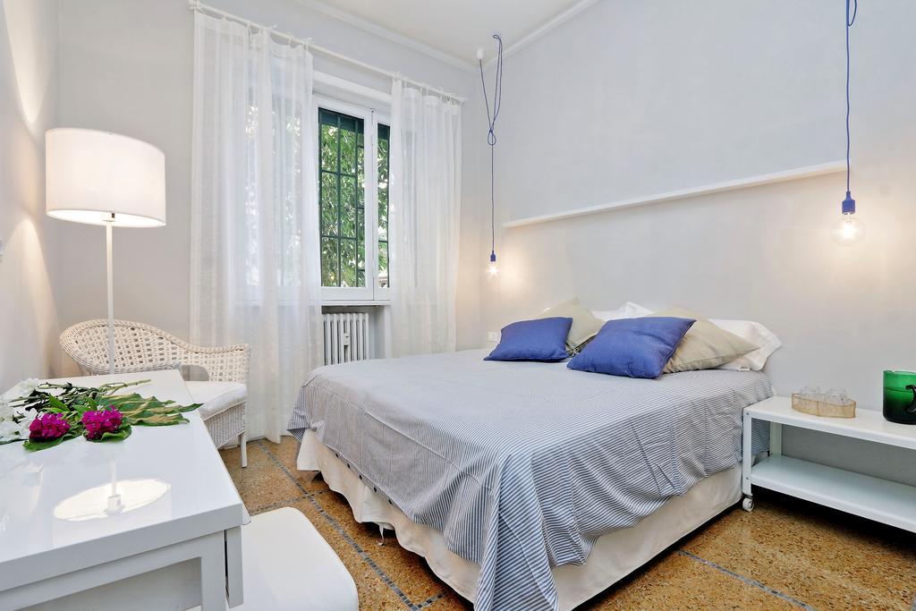 B&B Romagnosi 20 Екстер'єр фото